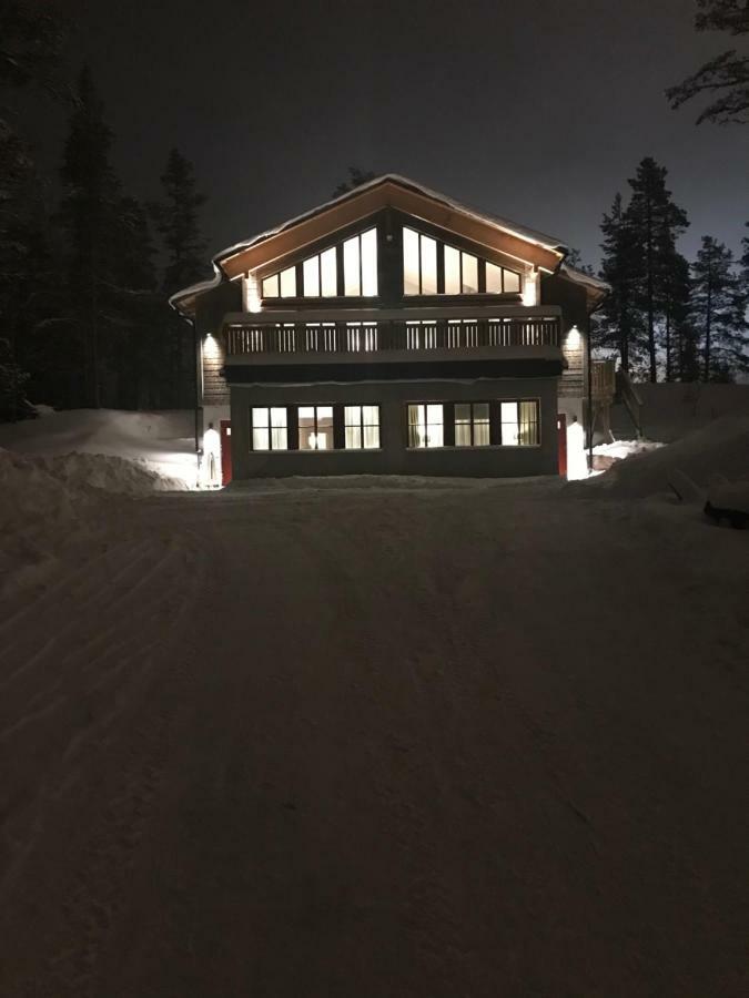 Varijlyan Salen  Exterior photo